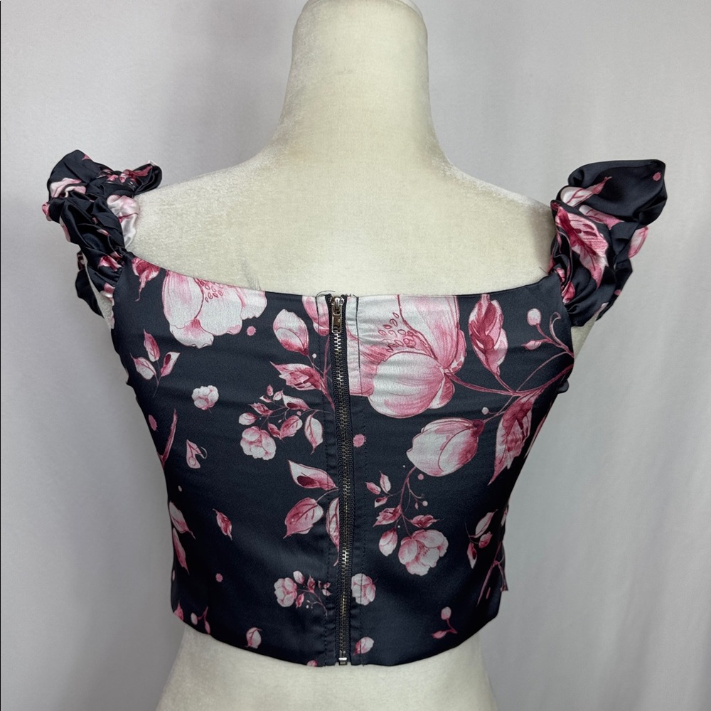 Petal & Pup Arabella Floral Crop Top Size Small Gray Pink - Picture 8 of 12